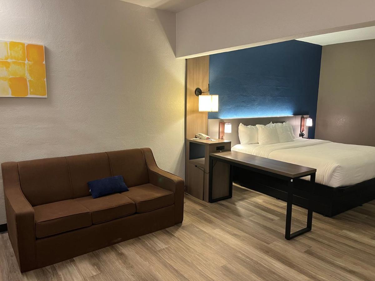 Comfort Suites Clearwater - Dunedin Esterno foto