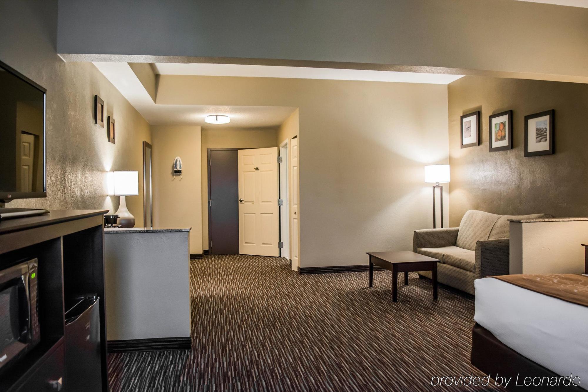 Comfort Suites Clearwater - Dunedin Esterno foto